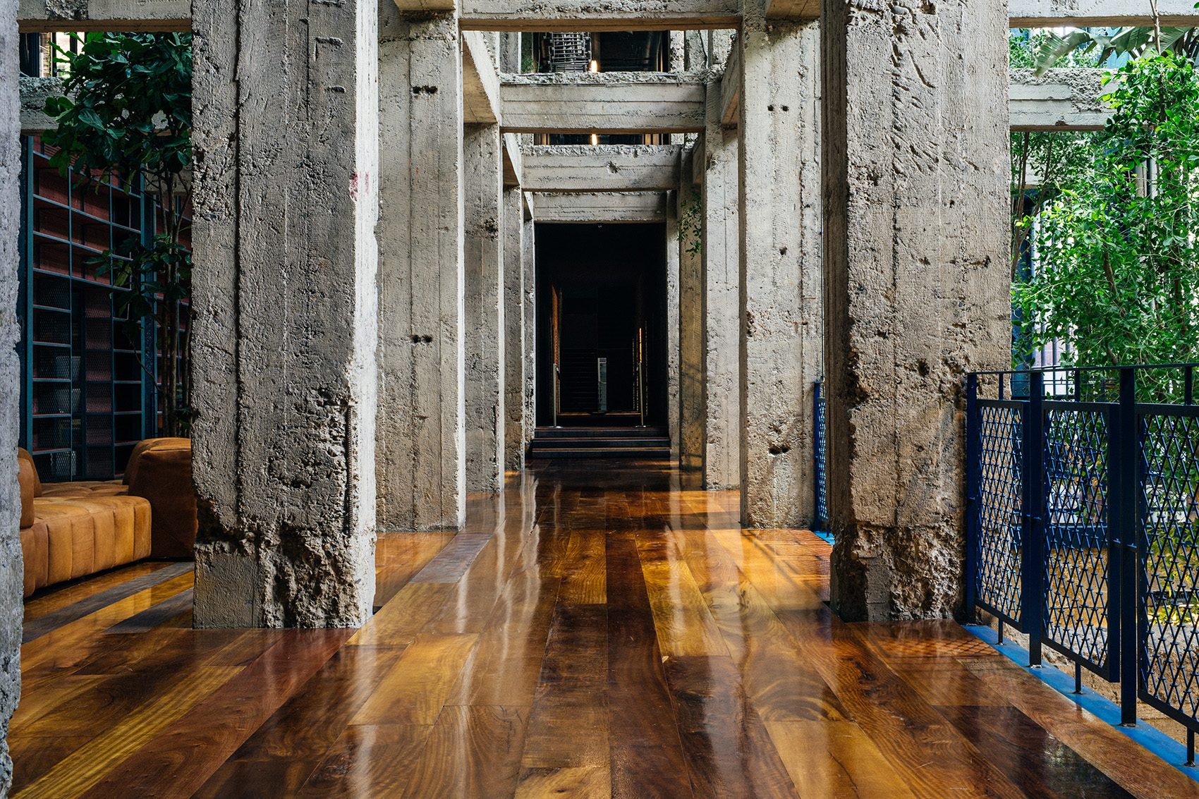 格鲁吉亚·Stamba工业风酒店设计