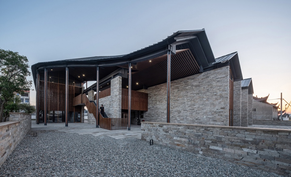 流动屋面下的乡村聚落&mdash;&mdash;小伍份村礼堂&middot;浙江 | 杭州园舍建筑景观设计事务所