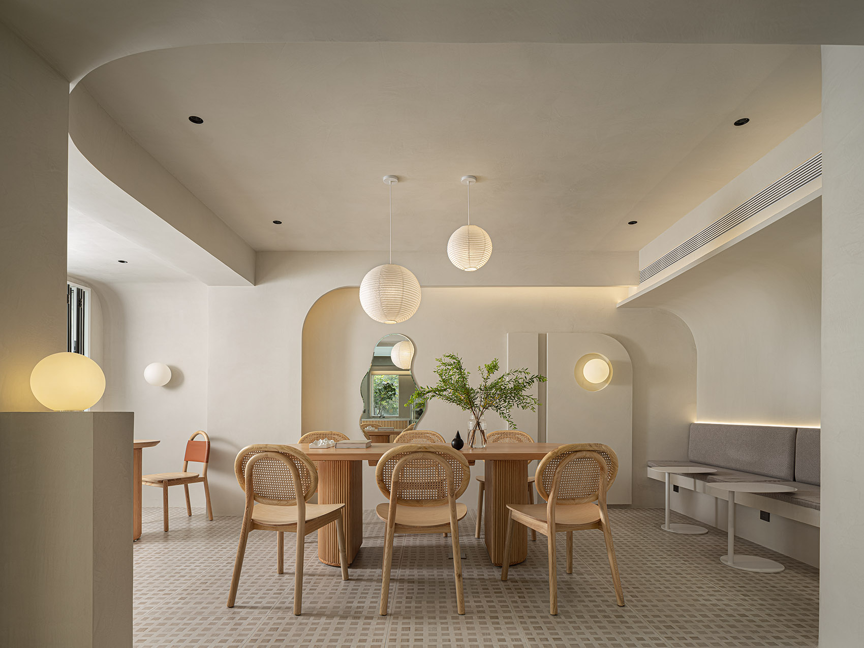 武汉·EV CAKE品牌甜品店设计 / 知白