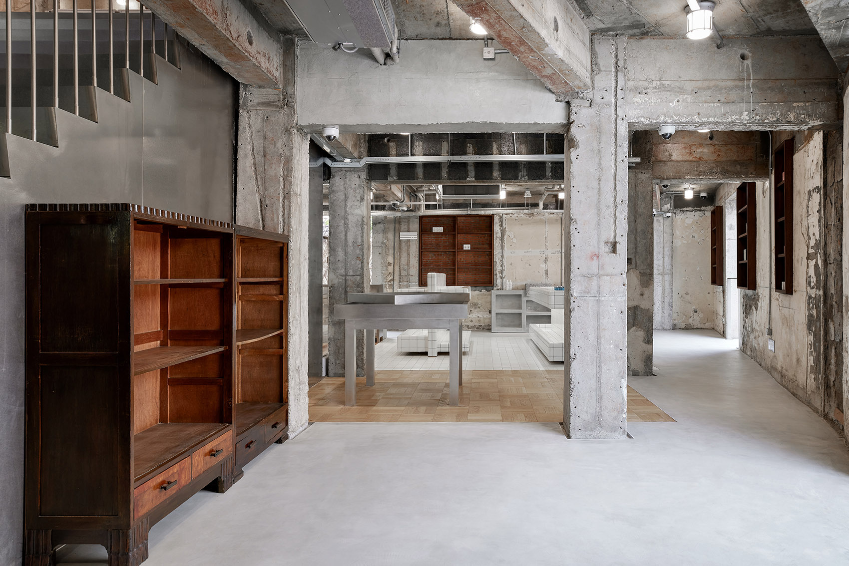 上海·“HARMAY話梅”美妆店(武康路)设计 / AIM恺慕