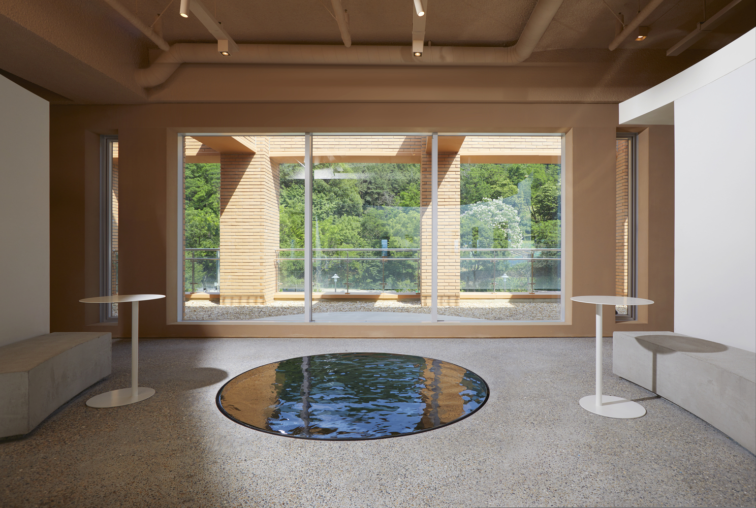 韩国·MOSP咖啡厅设计 / ATMOROUND