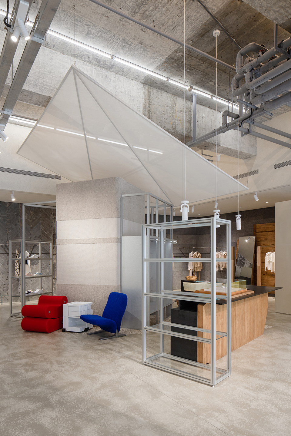 上海·LOOKNOW买手店设计 / Sò Studio