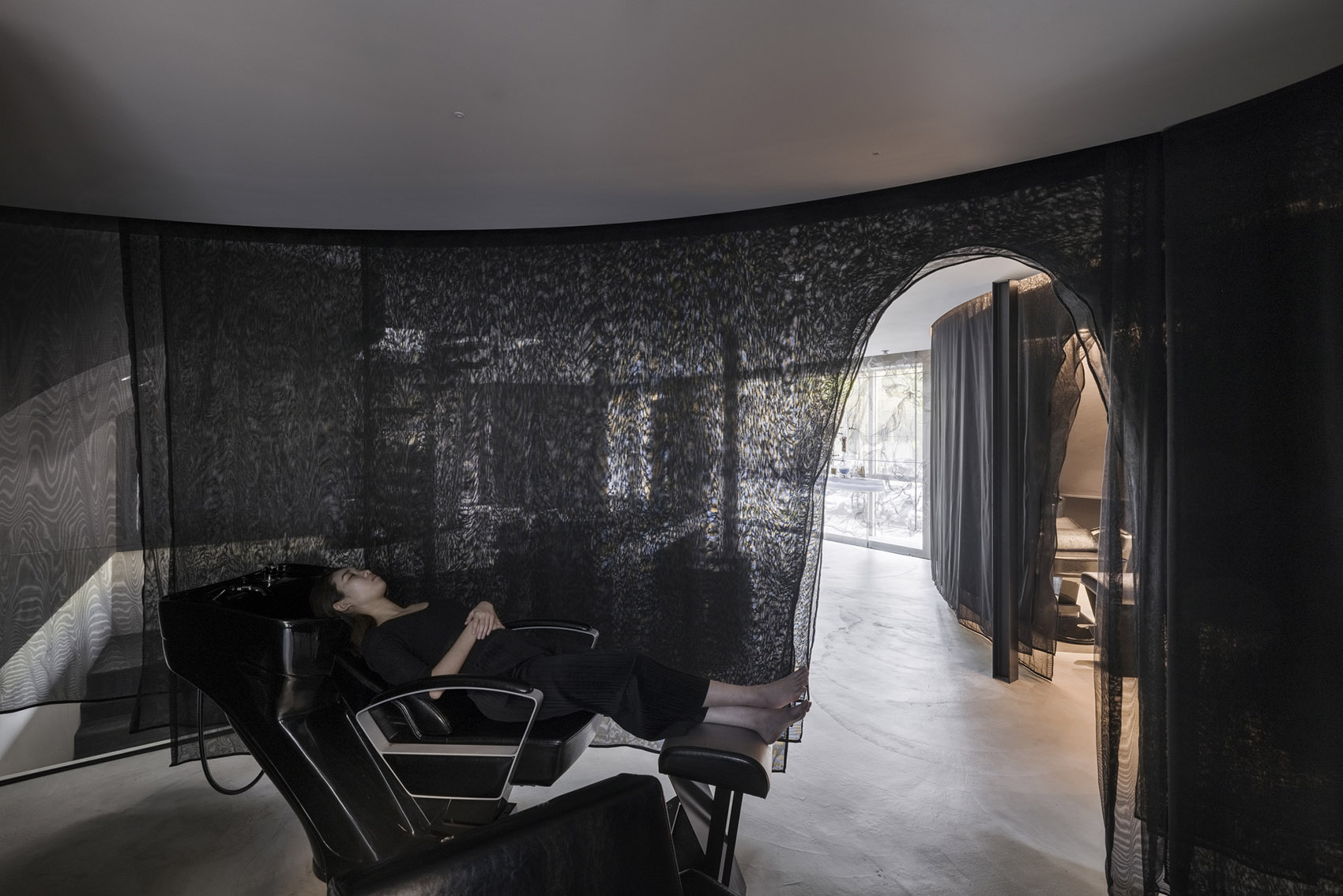 台湾·“碳境”—juliArt头皮理疗中心设计 / 水相