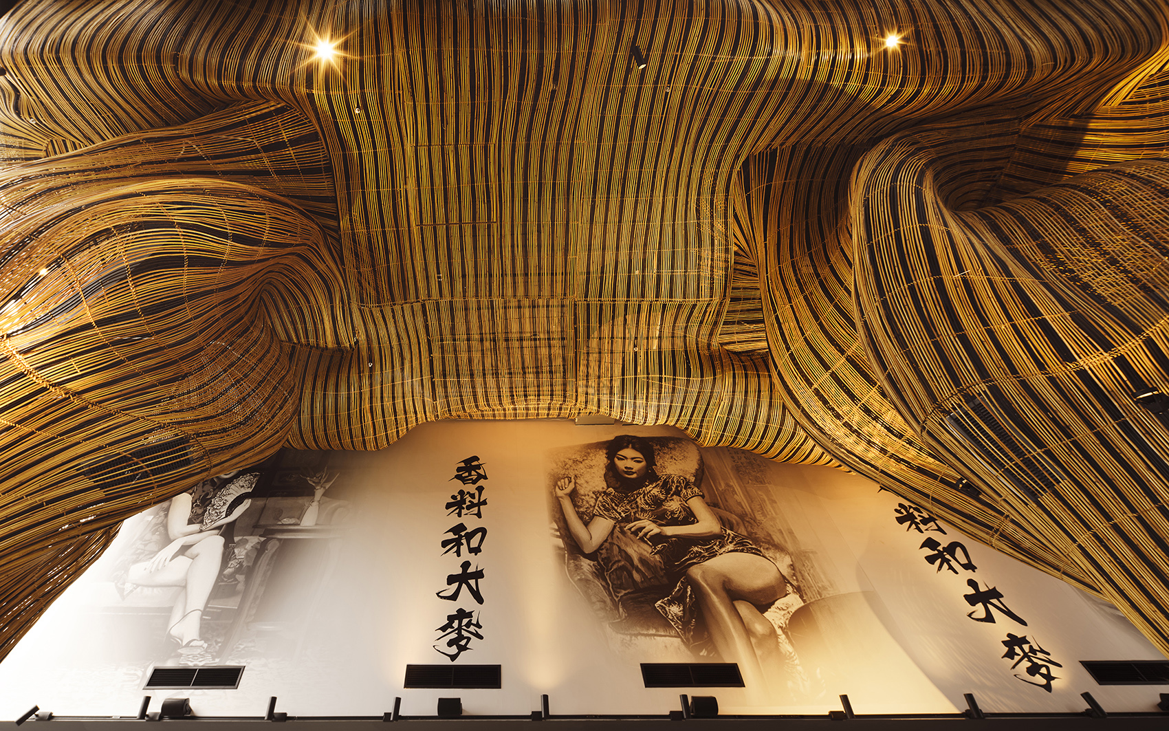 曼谷·SPICE &amp; BARLEY餐厅设计