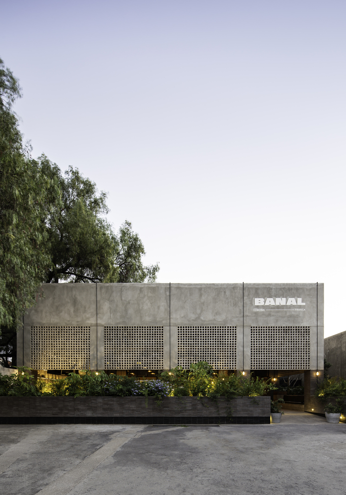 墨西哥·“班纳尔”工业风餐厅设计