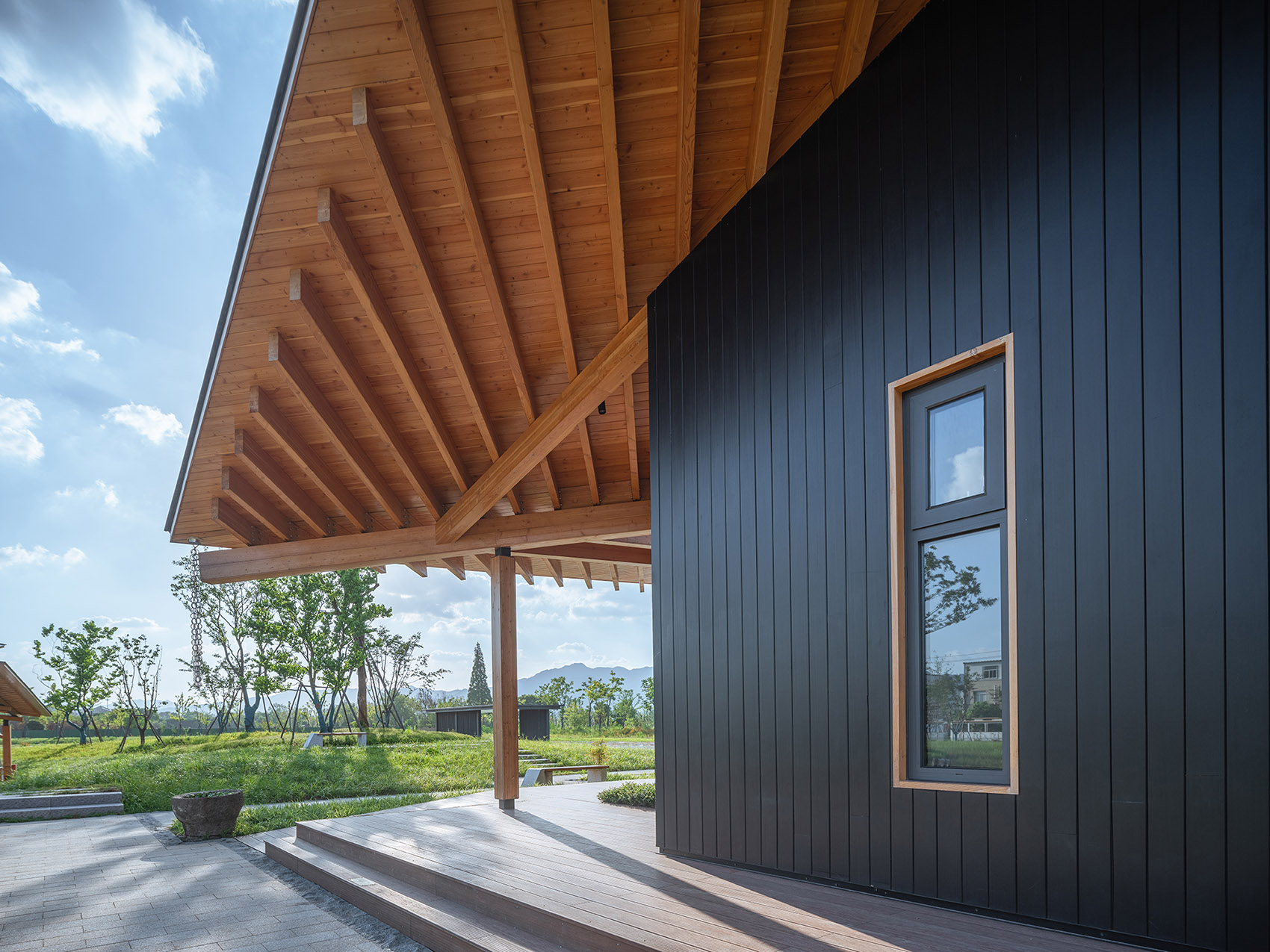 杭州·“阳陂湖湿地”接待中心设计 / 尌林建筑