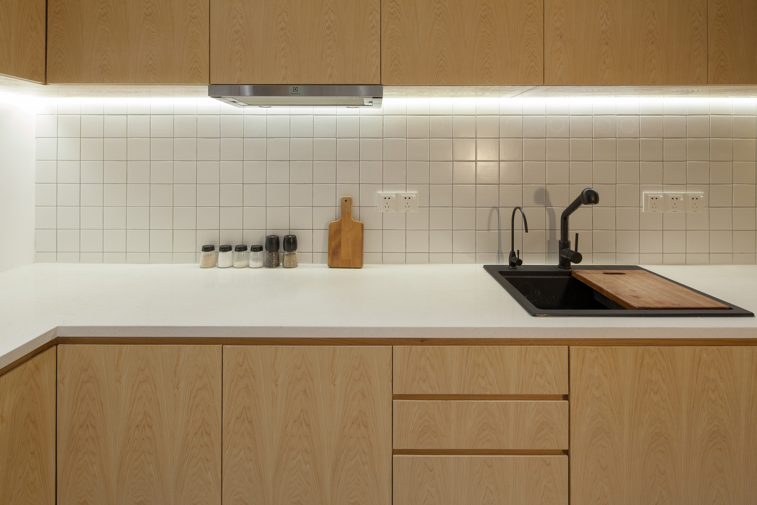 上海里弄老房LOFT改造设计 / 木卡