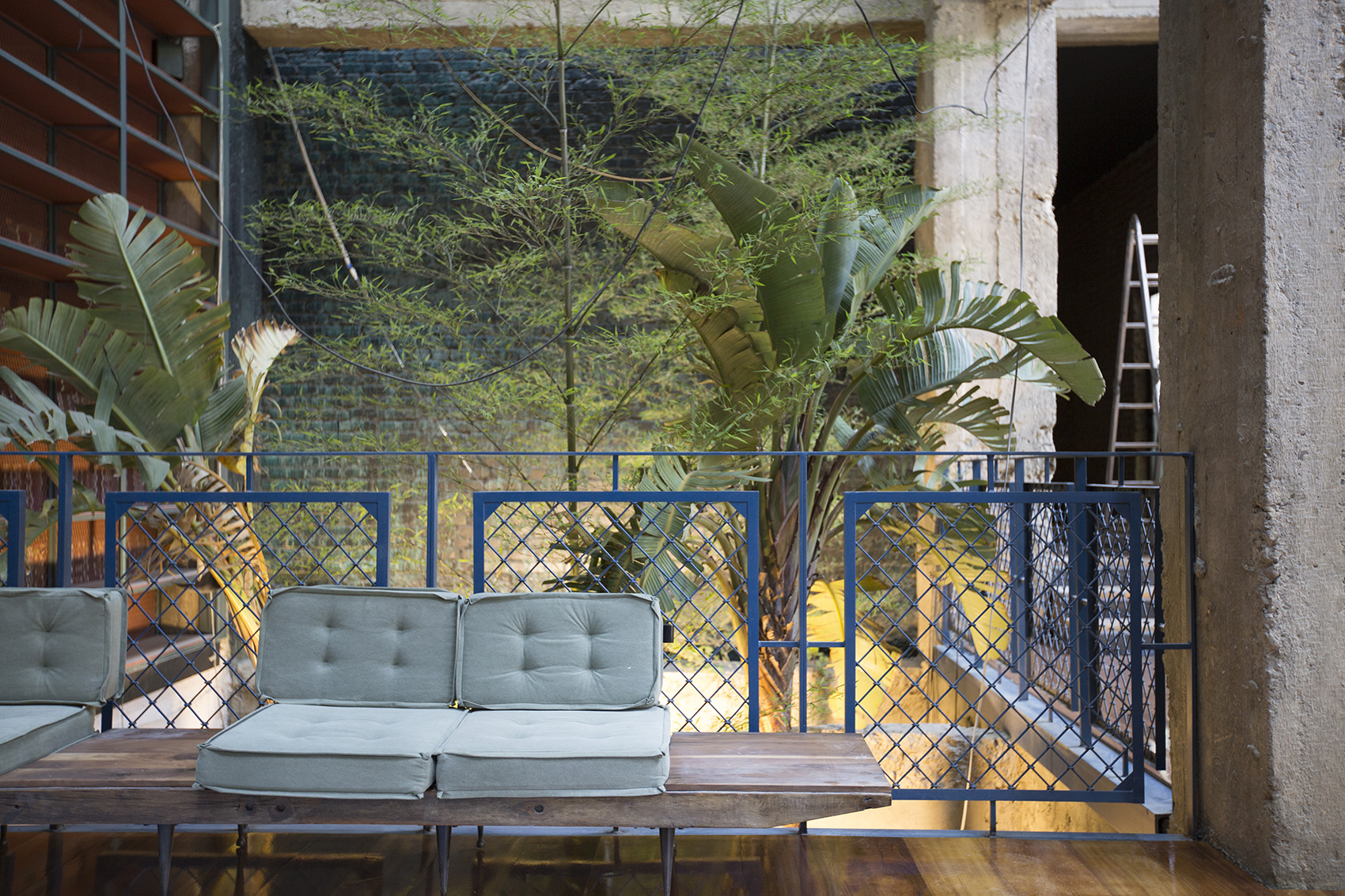 格鲁吉亚·Stamba工业风酒店设计