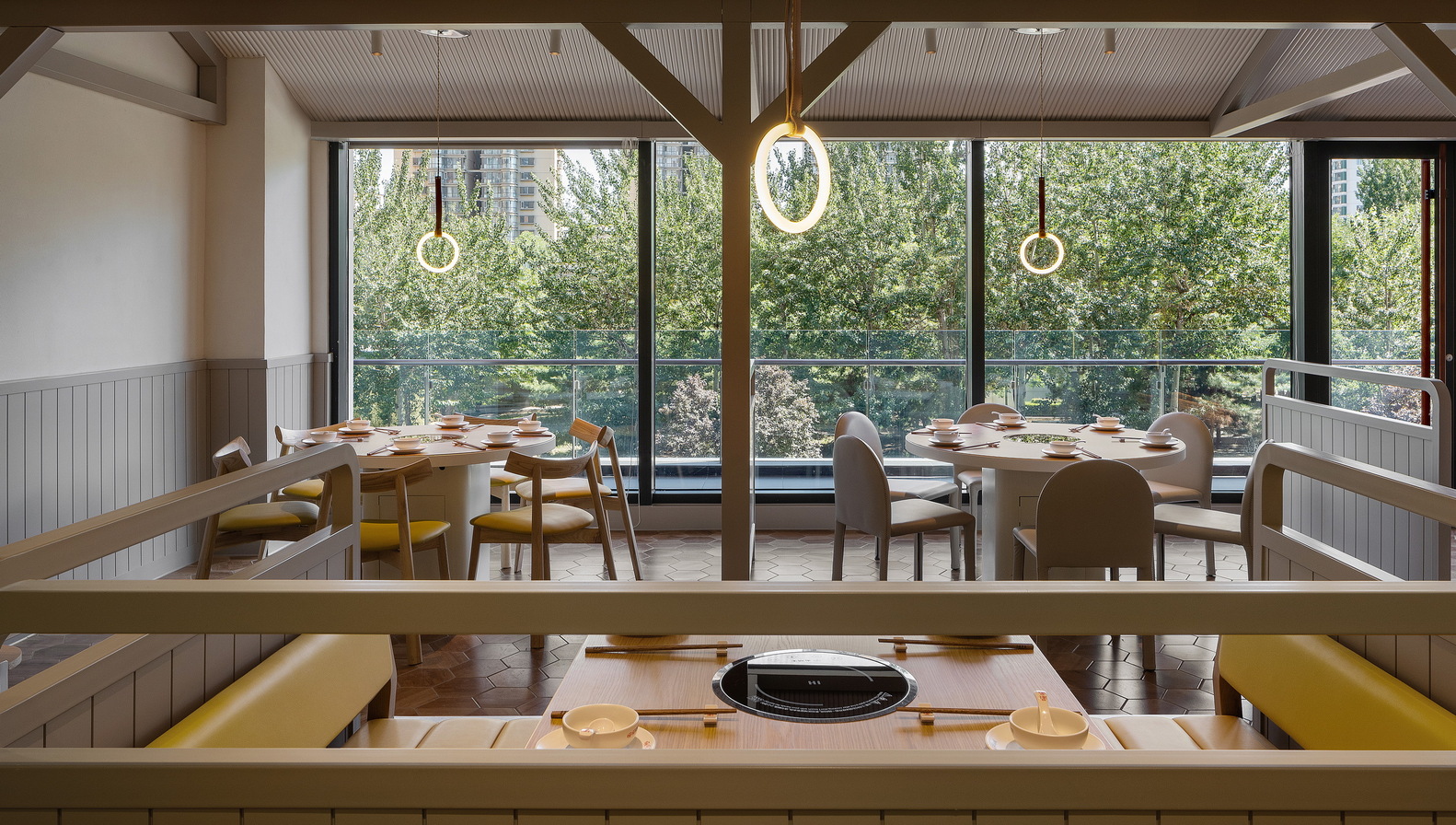 北京·“暖暖锅物”台湾火锅餐厅(暖山店) / 古鲁奇