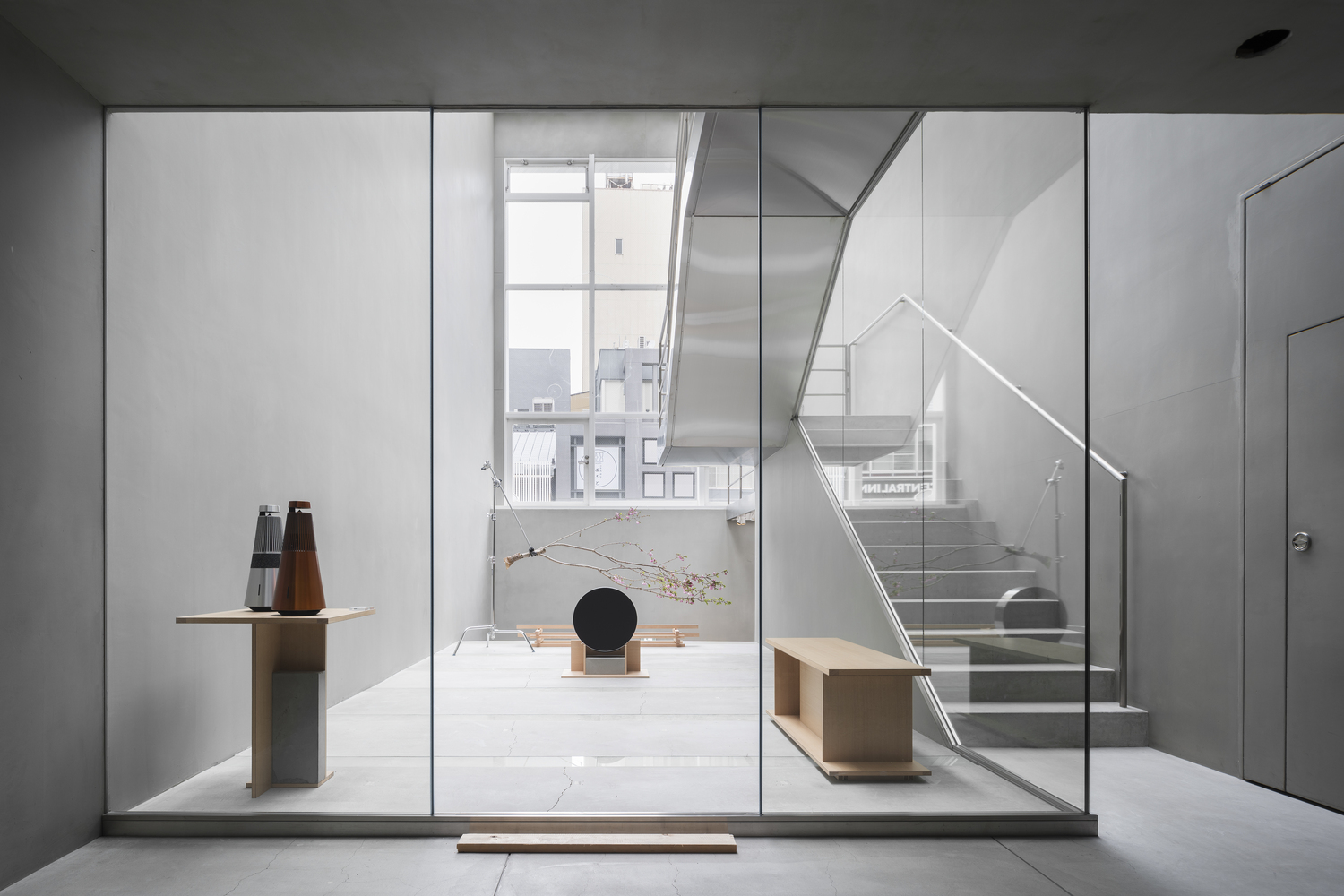 京都·Bang&Olufsen音响快闪店 / 关佑介