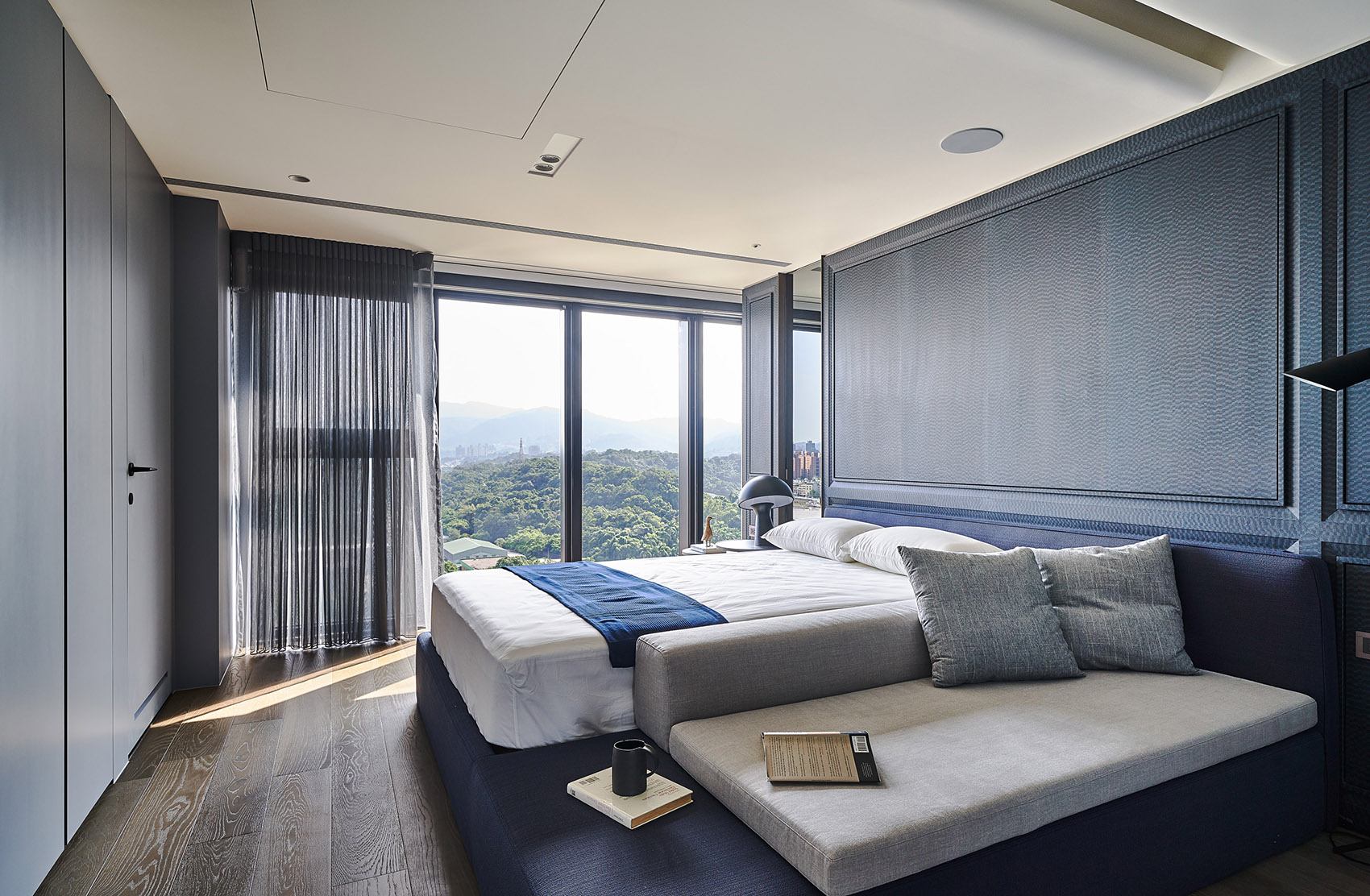 台北“景中之景”复式精品住宅设计