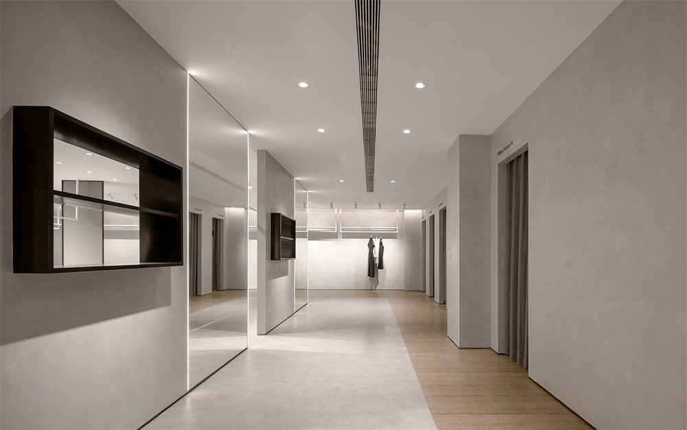 太原·WEI STUFF女装店设计 / 末染