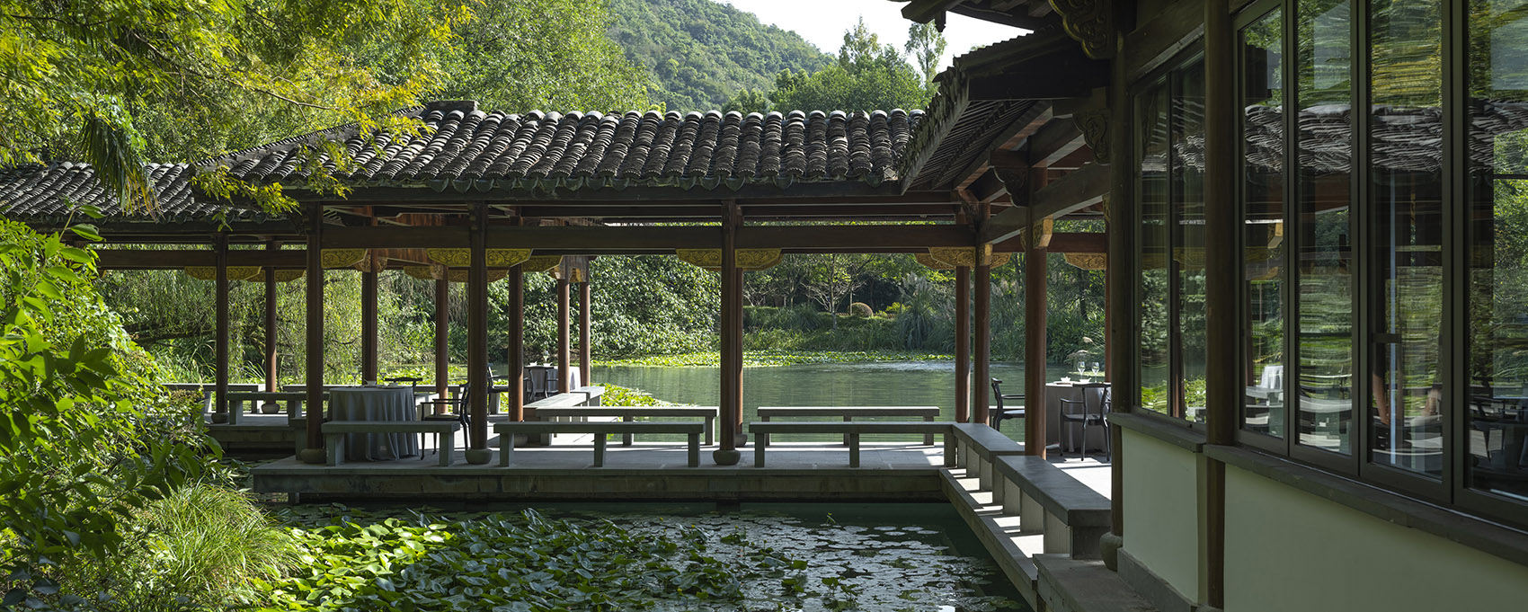杭州·“秘 . 静 – 遇湖湾”湖景餐厅 / 慢珊瑚