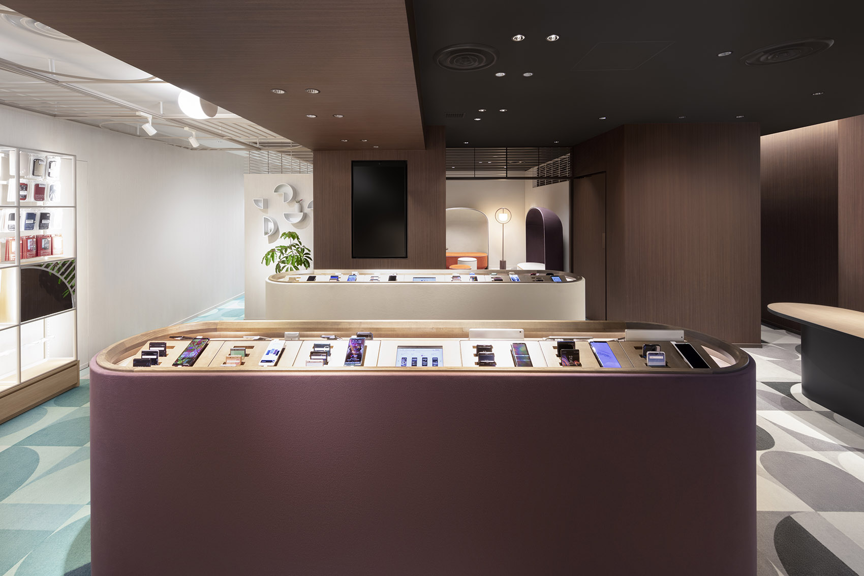 日本·docomo新零售体验店设计 / nendo