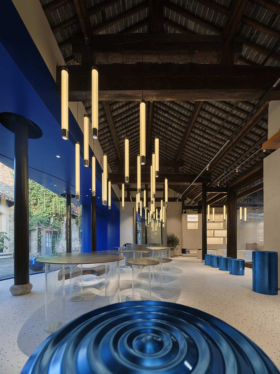 南京·“深藏BLUE——TAIC”家居品牌店设计 / 拿云