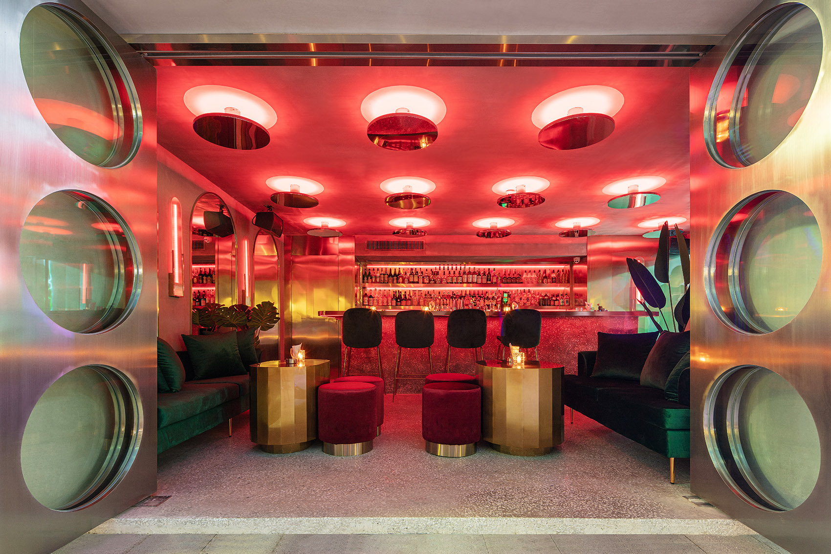武汉·MOLLY CLUB餐饮娱乐空间 / 间禾建筑