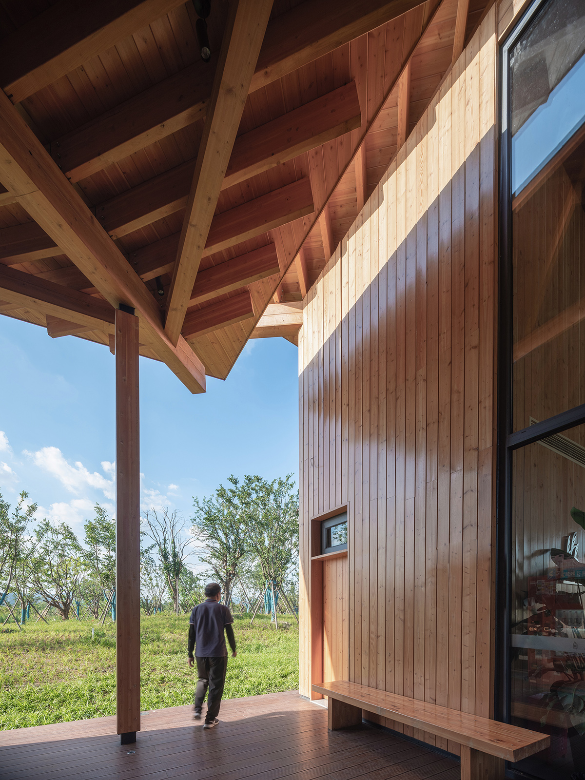 杭州·“阳陂湖湿地”接待中心设计 / 尌林建筑