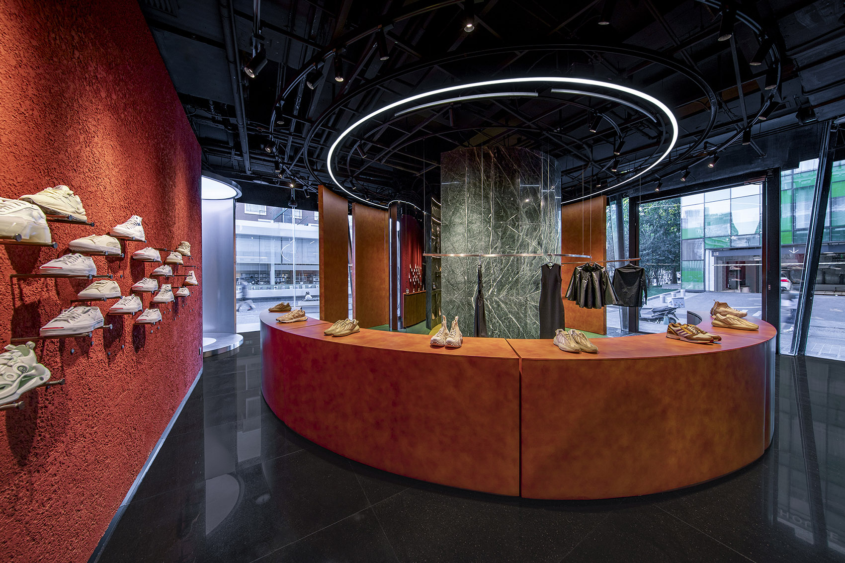 北京·KIKS潮牌店(3.3大厦店) / ROOI诺亿