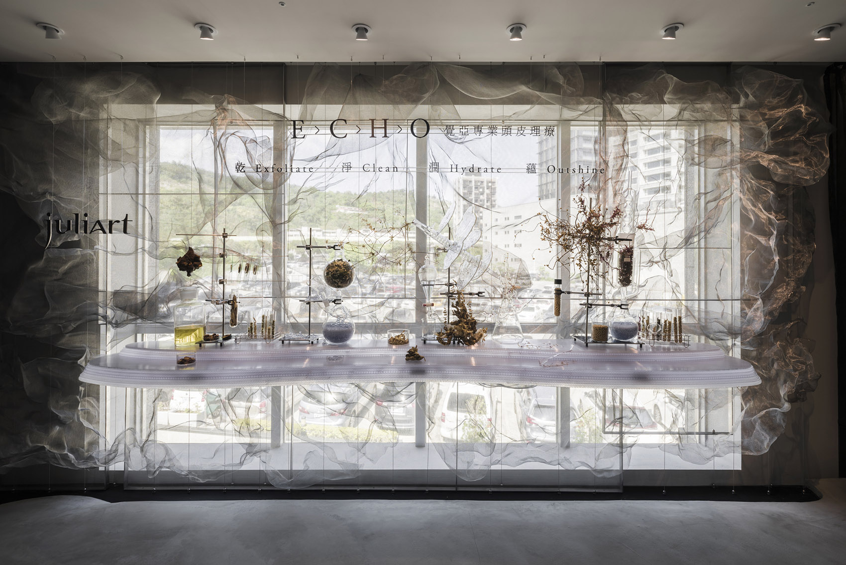 台湾·“碳境”—juliArt头皮理疗中心设计 / 水相