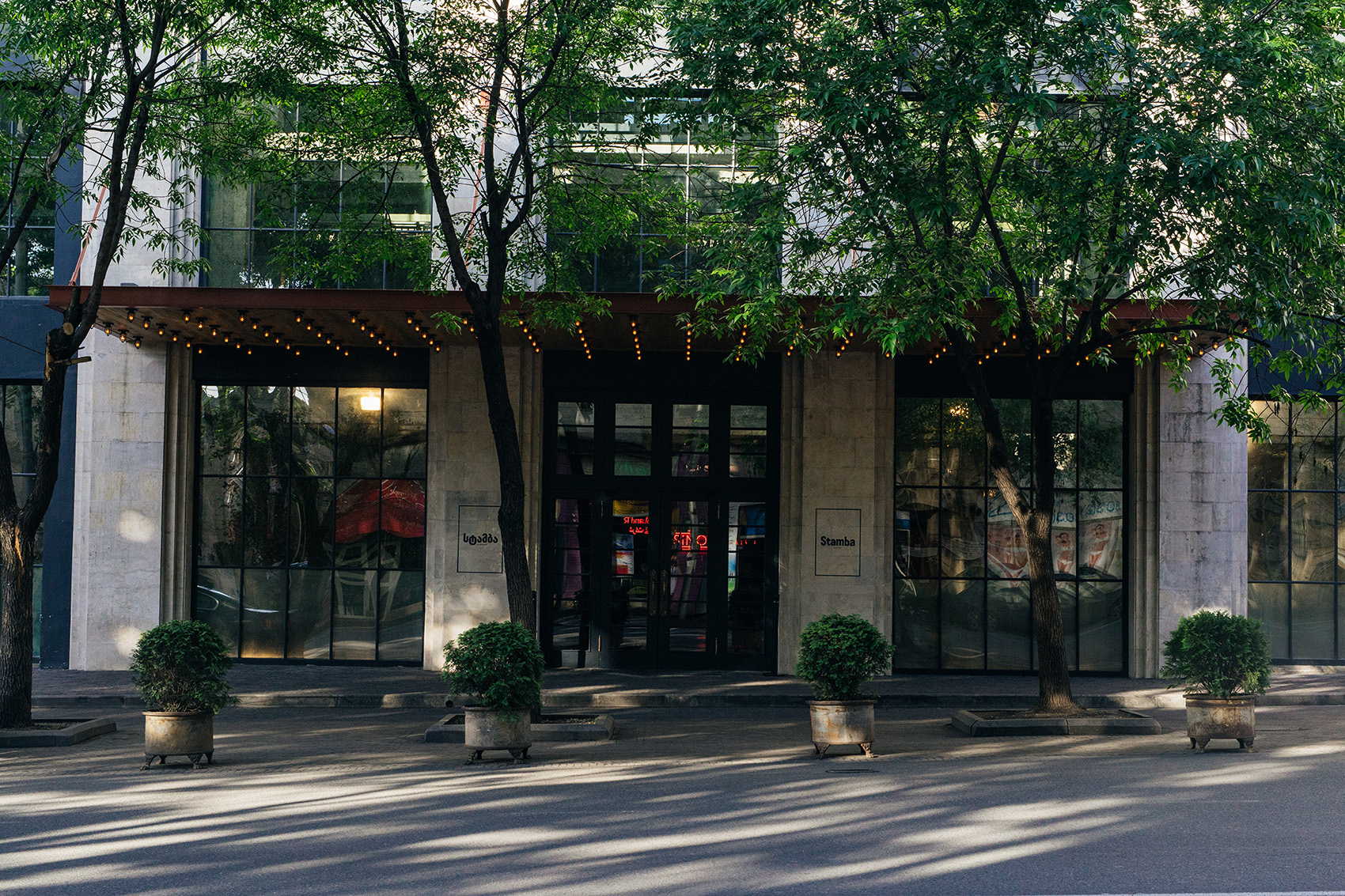 格鲁吉亚·Stamba工业风酒店设计