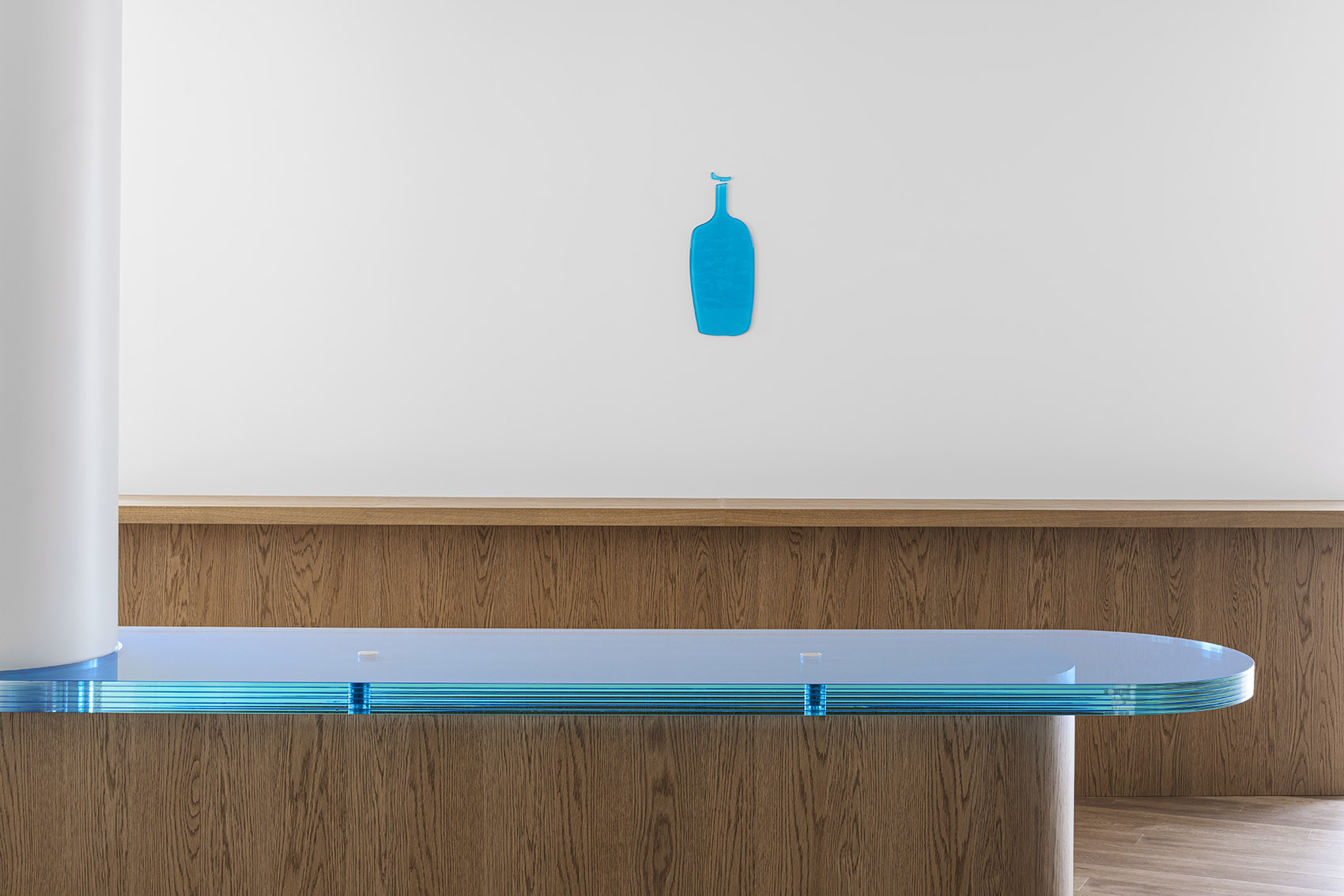 日本大阪·“Blue Bottle Coffee”蓝瓶咖啡厅(梅田茶屋町店) / I IN