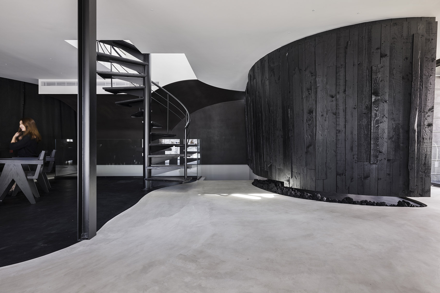 台湾·“碳境”—juliArt头皮理疗中心设计 / 水相