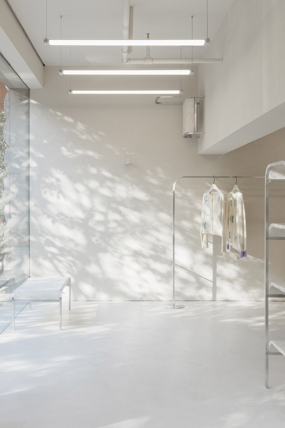 上海·“Short Sentence短句”服装店设计 / AIM 恺慕