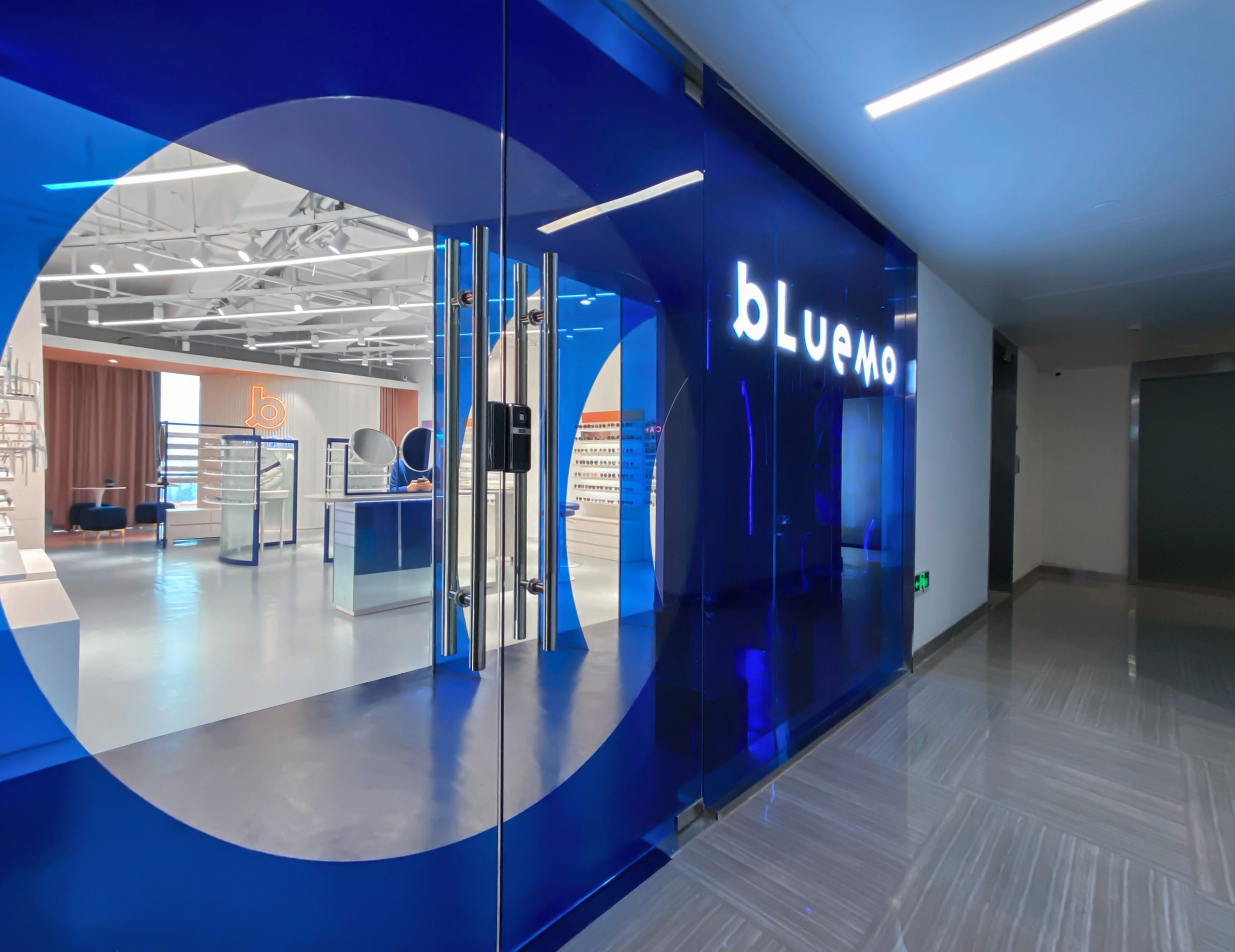 杭州·BLUEMO眼镜店设计 / ICD
