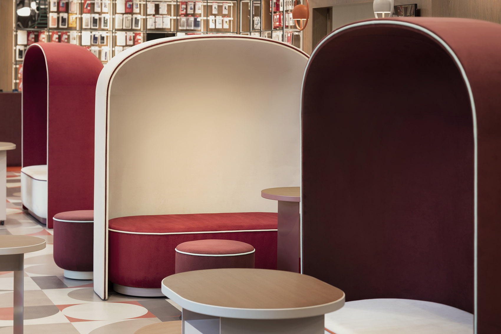 日本·docomo新零售体验店设计 / nendo