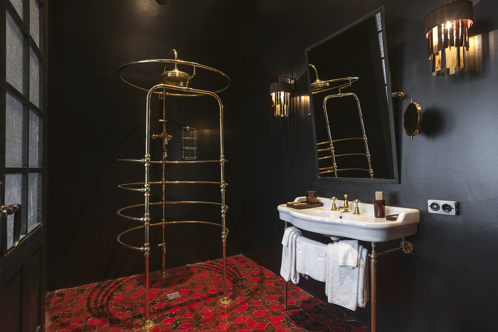 格鲁吉亚·Stamba工业风酒店设计