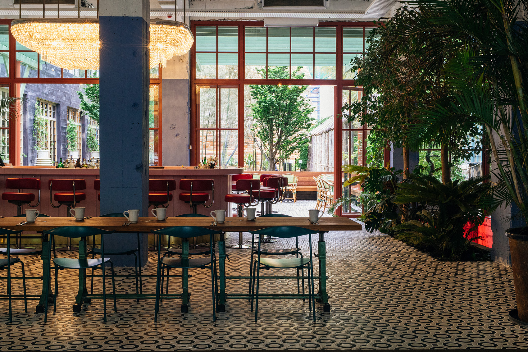 格鲁吉亚·Stamba工业风酒店设计