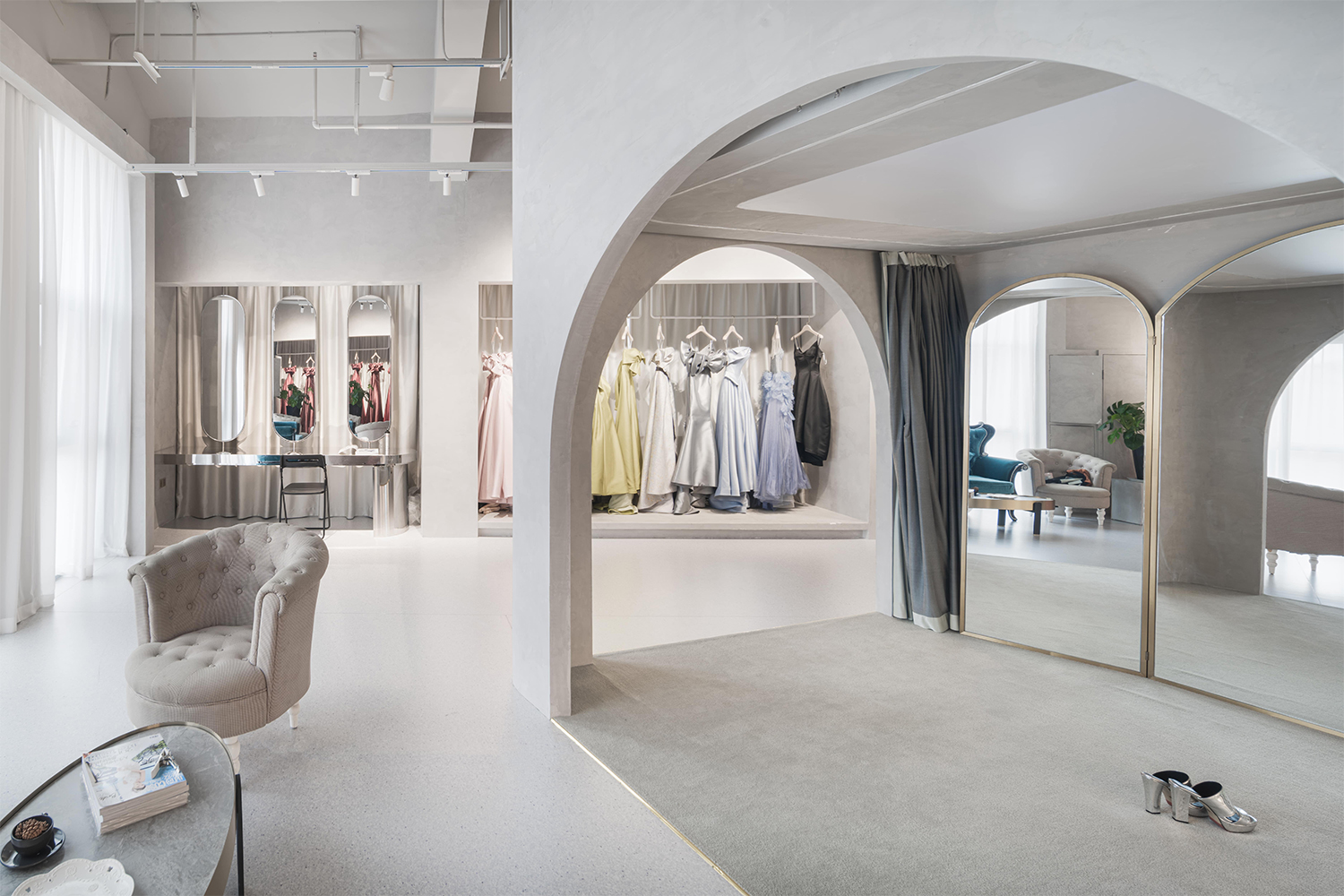 苏州·“兰斐”婚纱展厅设计 / 平介