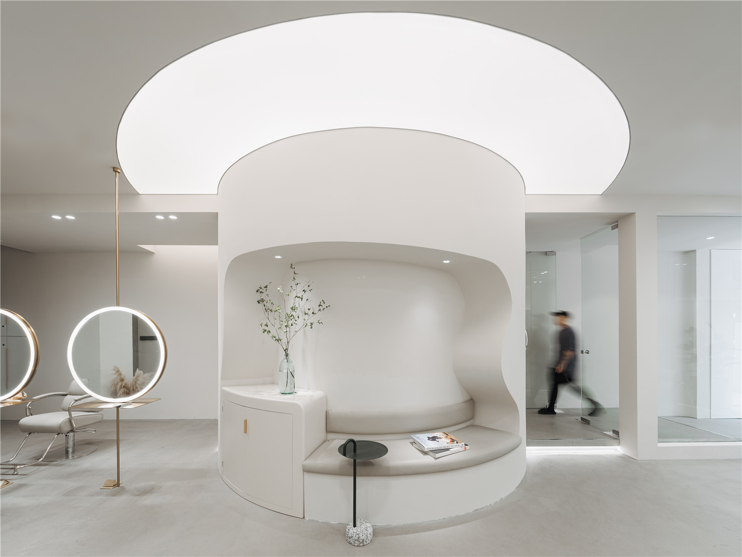 上海·A SURPRISE TO YOU美发店设计