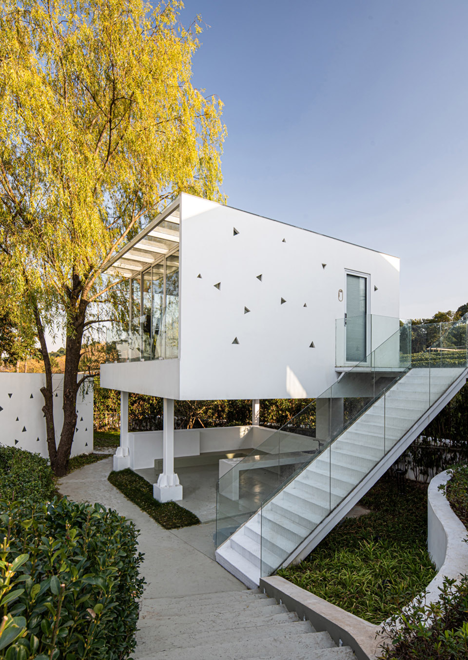 杭州·“陌领融郡”精品度假酒店设计 / 逸伦联创