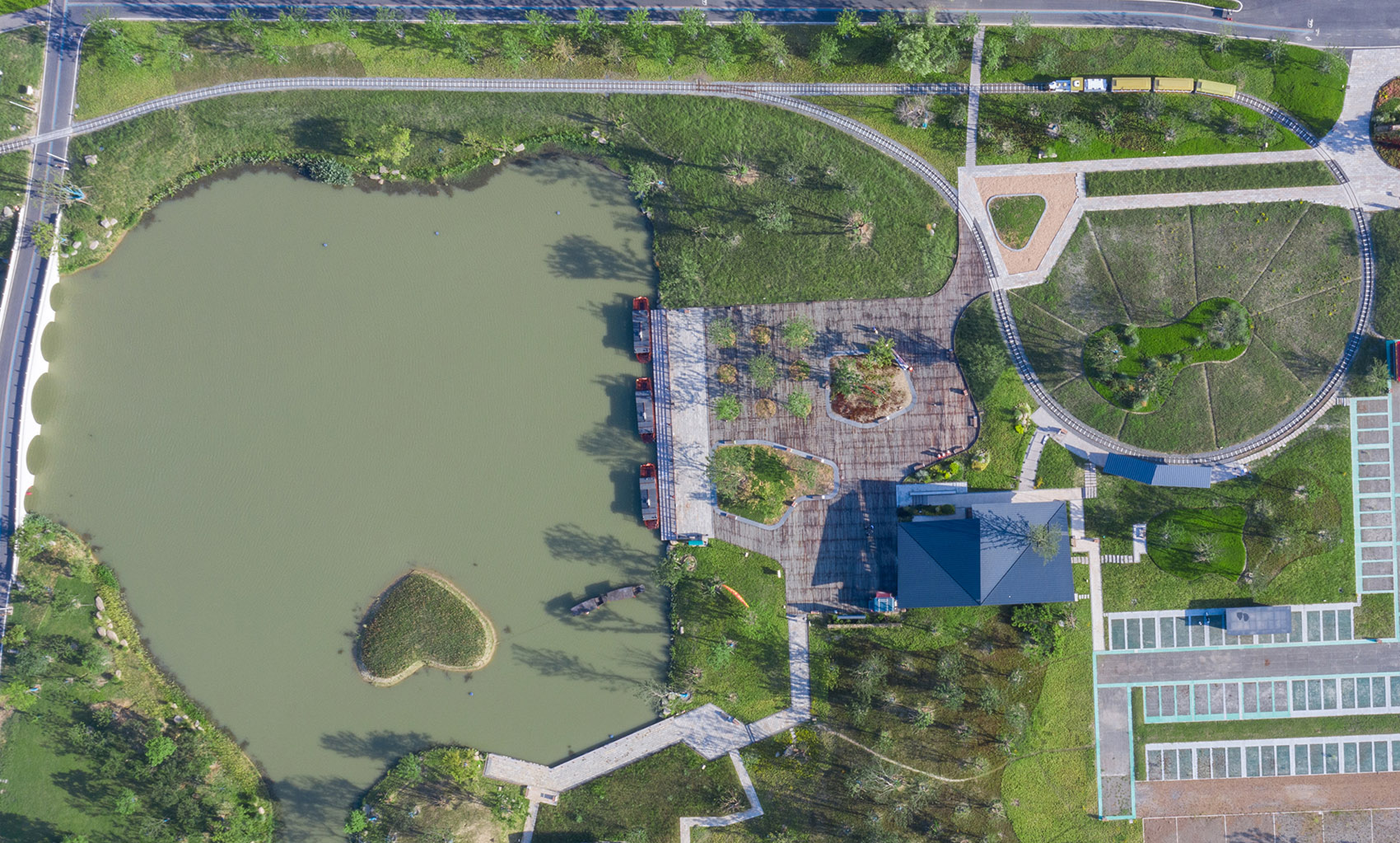 杭州·“阳陂湖湿地”接待中心设计 / 尌林建筑