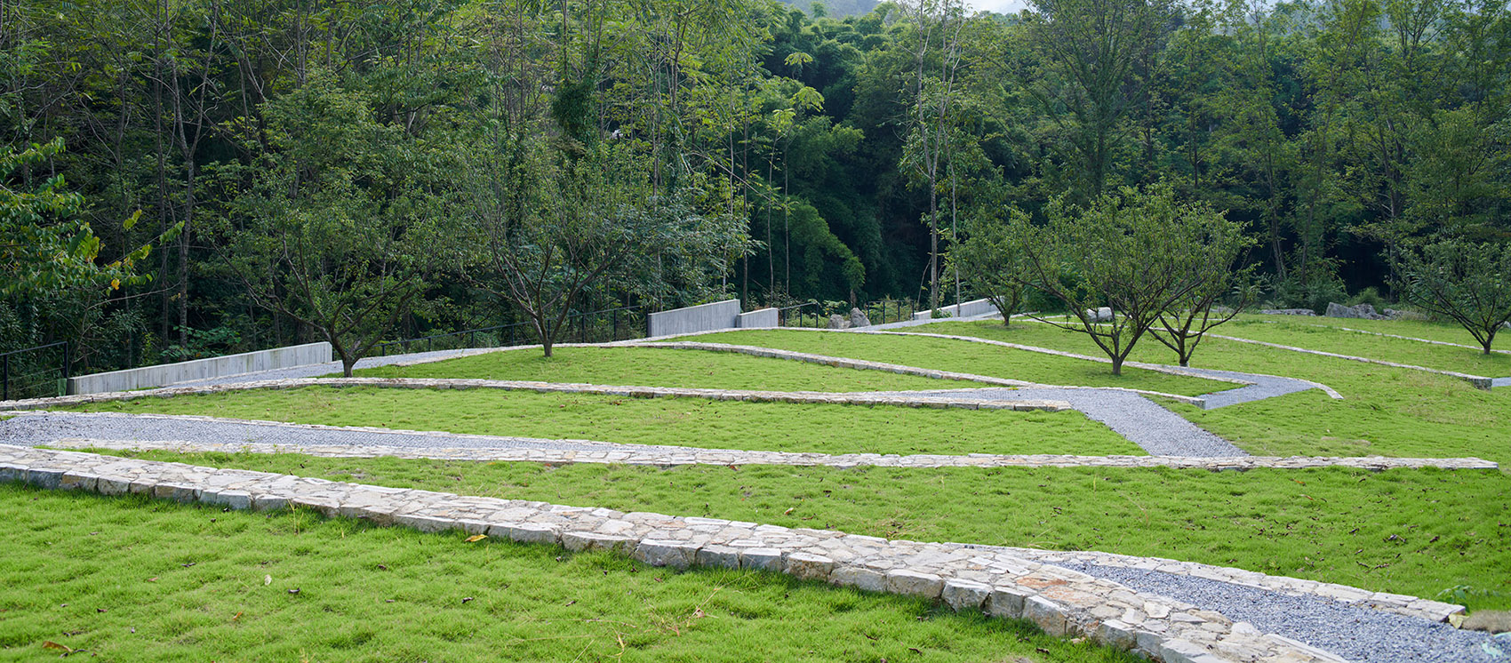 四川峨眉山·“叠川”麦芽威士忌酒厂设计 / 如恩