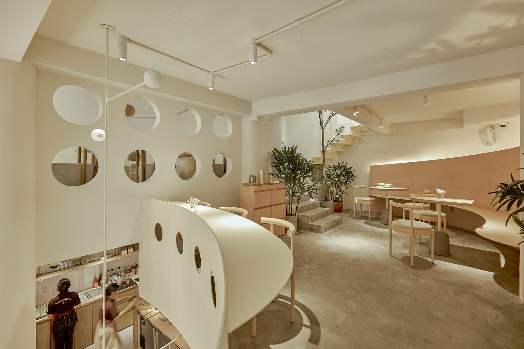 越南胡志明市·September品牌咖啡厅设计 / Red5&amp;Ben Decor