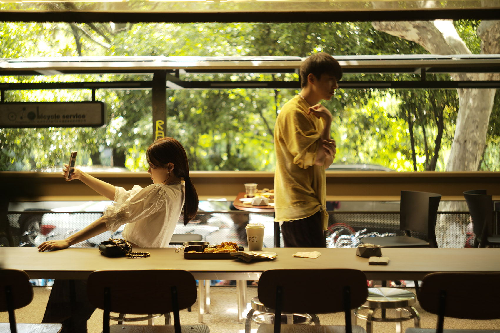 杭州·“RAY PUB暗光”精酿咖啡吧设计 / 观堂