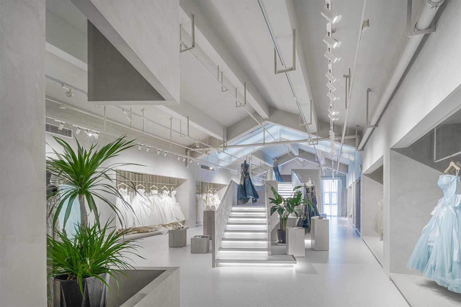 苏州·“兰斐”婚纱展厅设计 / 平介