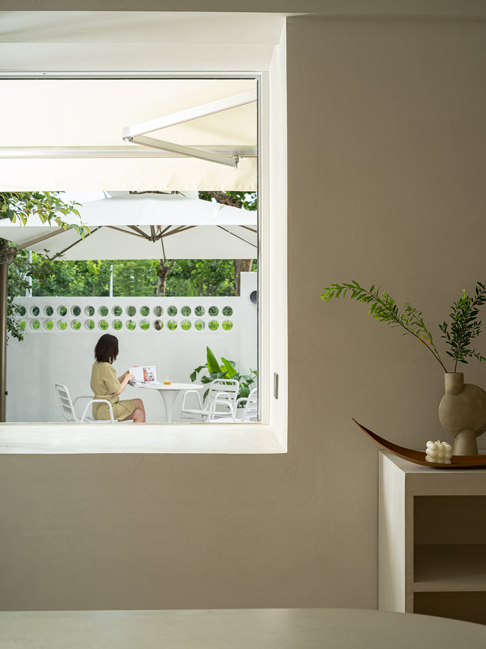 武汉·EV CAKE品牌甜品店设计 / 知白