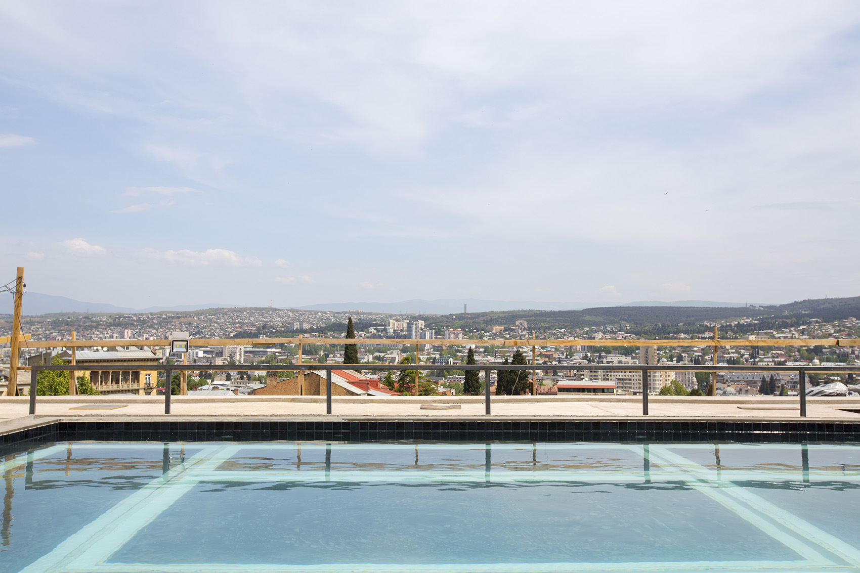 格鲁吉亚·Stamba工业风酒店设计