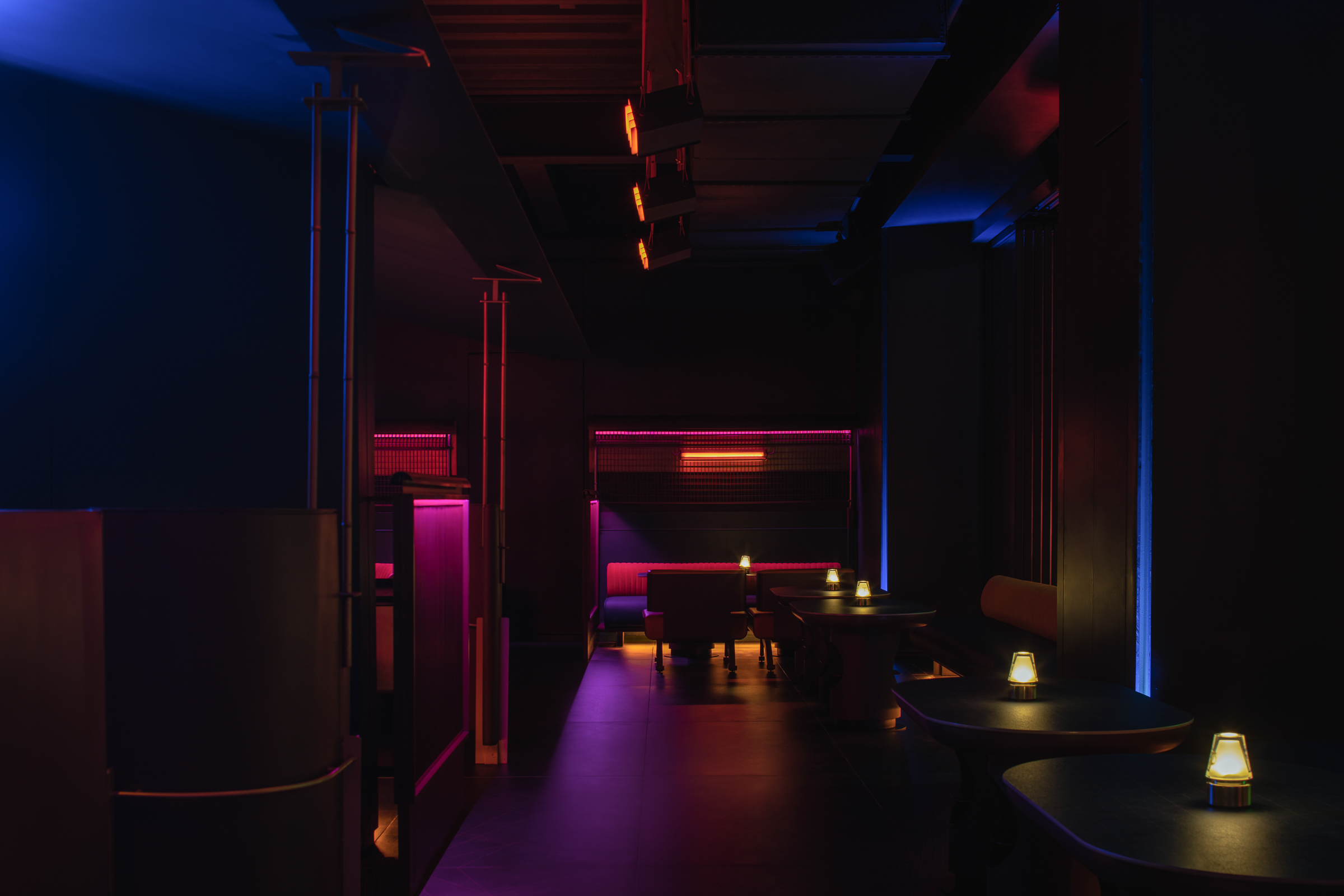 成都·“贰麻”酒馆设计(太古里店) / HDC蜂鸟
