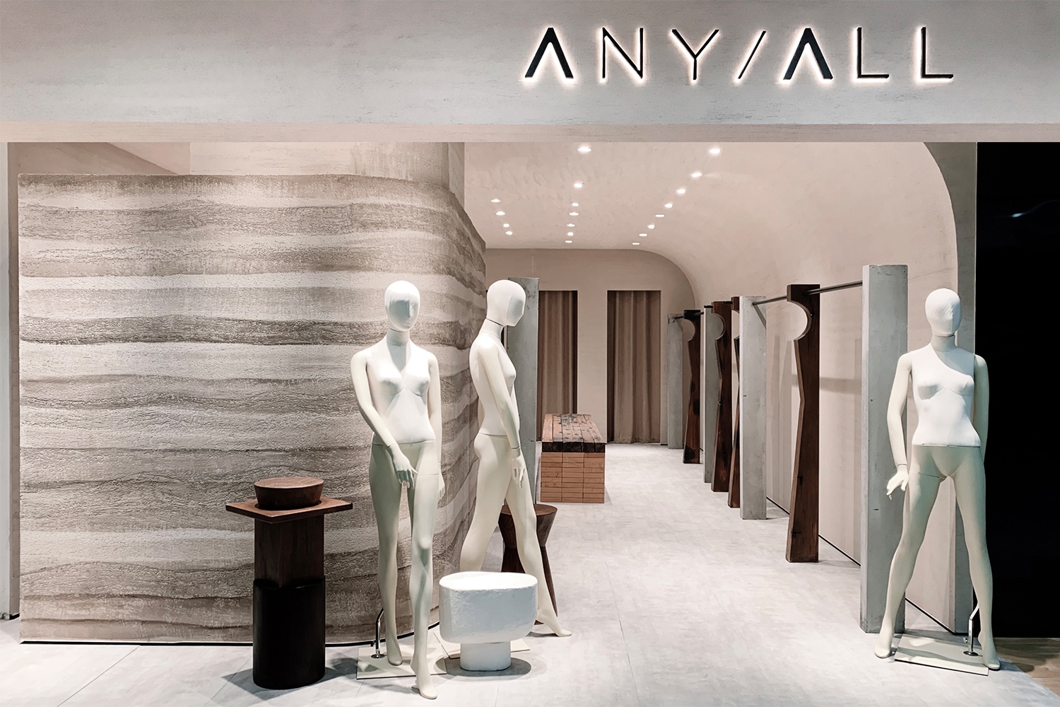 深圳·ANYALL品牌服装店设计 / RSXS睿上形素