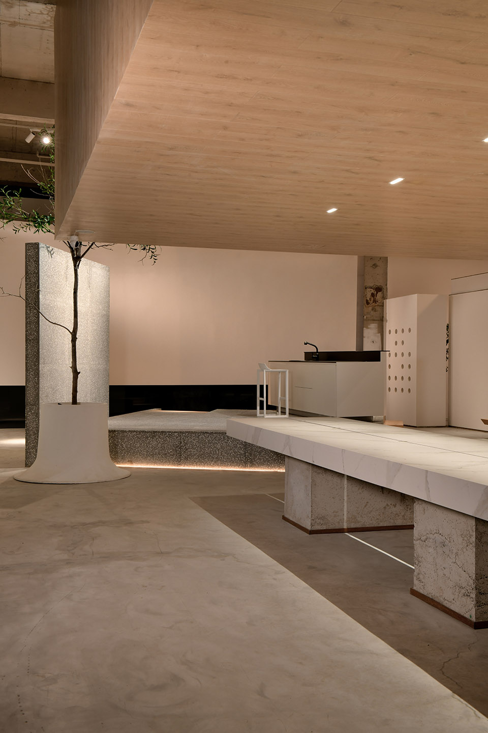 太原·“营造街巷—HANROW WOOD”木作展厅设计 / HOOOLDESIGN