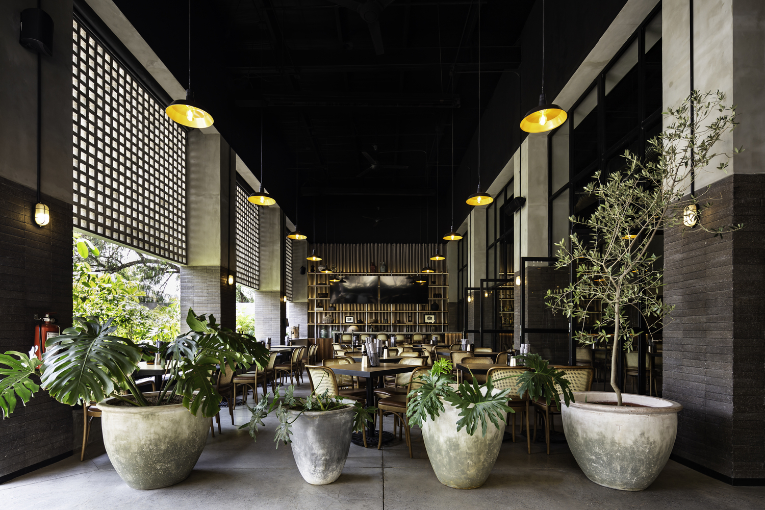 墨西哥·“班纳尔”工业风餐厅设计