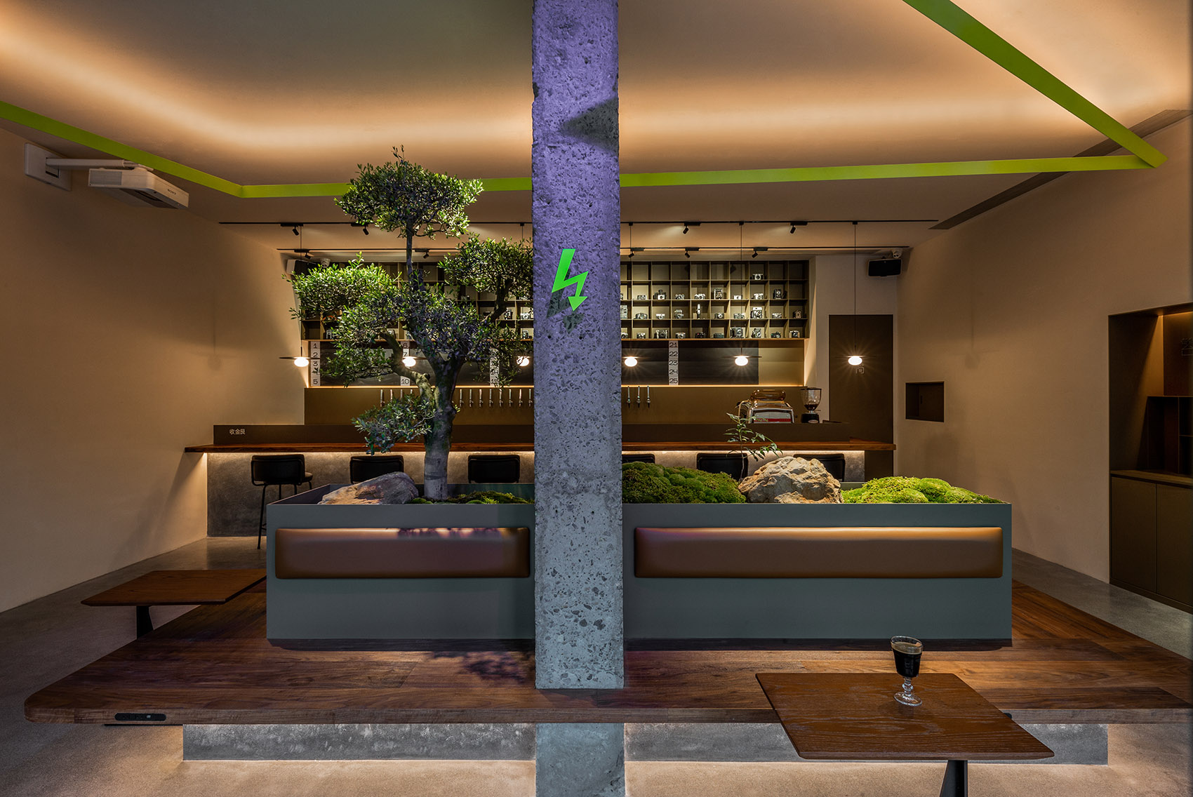 杭州·“RAY PUB暗光”精酿咖啡吧设计 / 观堂