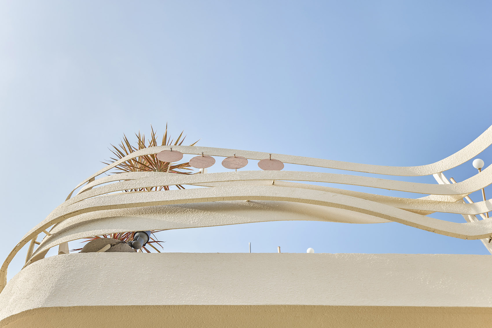 越南胡志明市·September品牌咖啡厅设计 / Red5&amp;Ben Decor