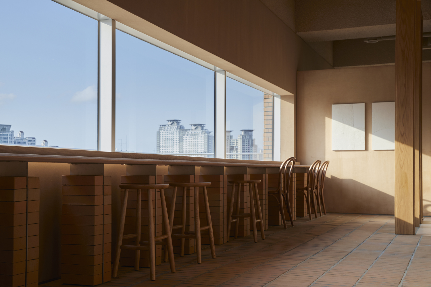 韩国·MOSP咖啡厅设计 / ATMOROUND