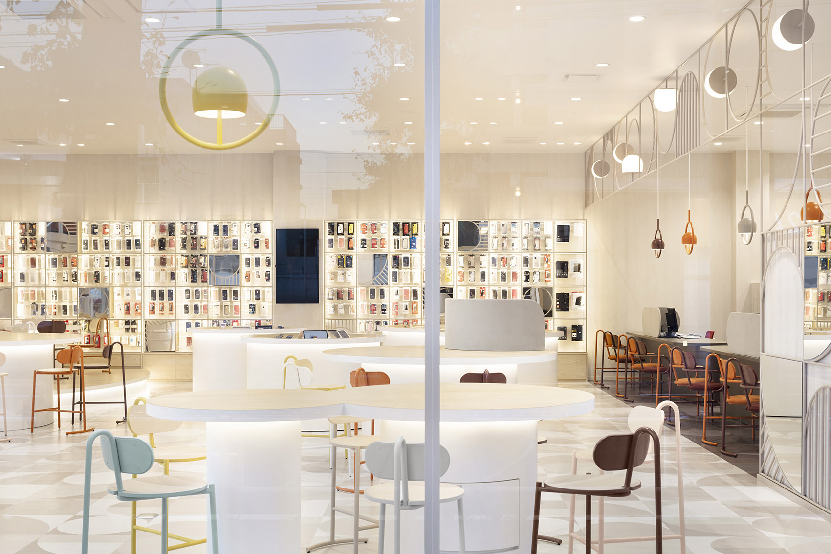 日本·docomo新零售体验店设计 / nendo