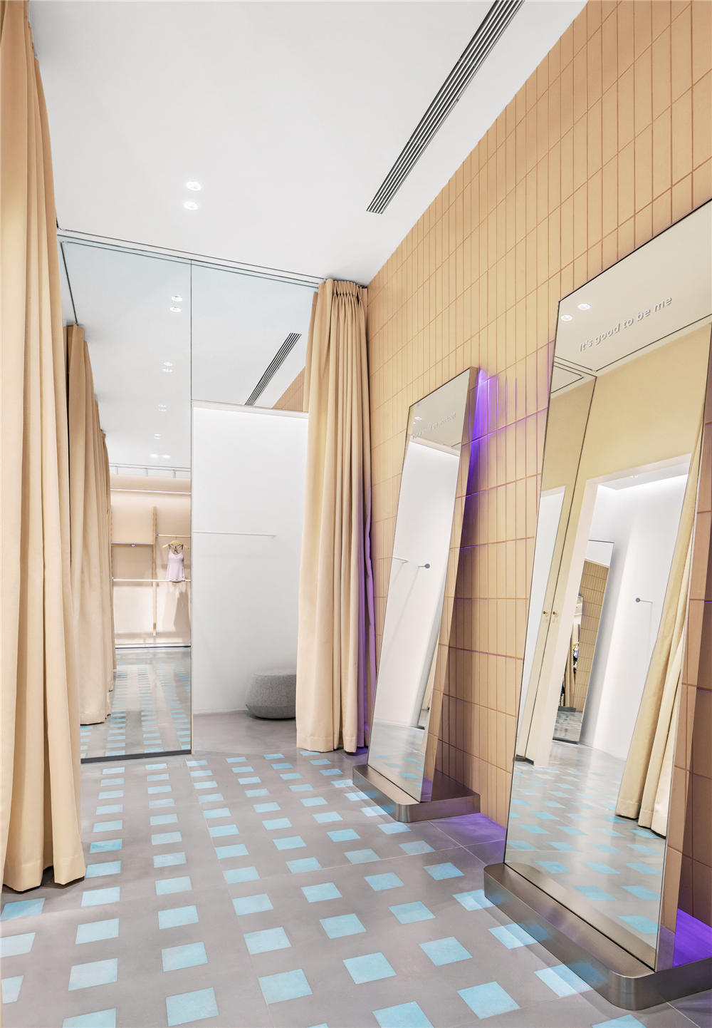 北京·MAIA ACTIVE旗舰店 / Sò Studio